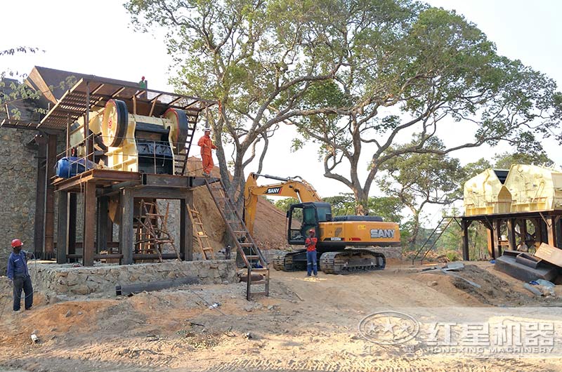 頁巖破碎、制砂海外生產(chǎn)現(xiàn)場搭建中