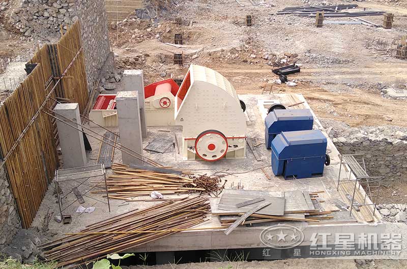 1615重錘破碎機參數(shù)_產(chǎn)量是多少？